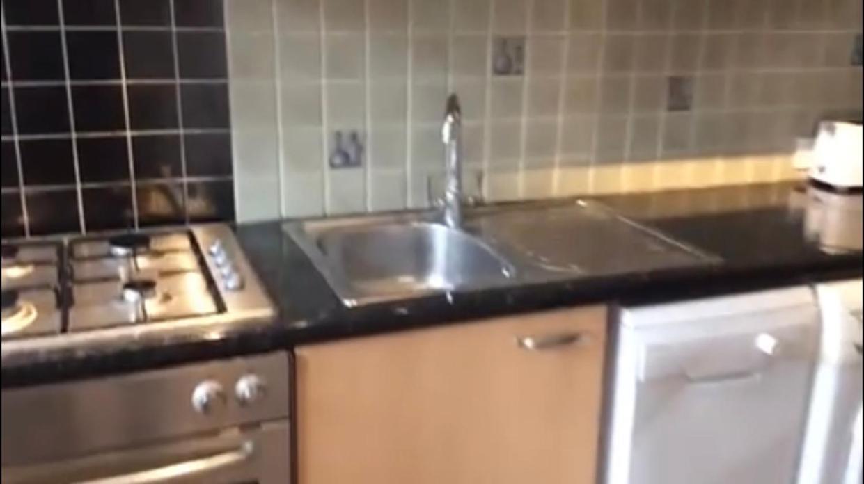 Double Room Best Location Near Shopping Center & Free Parking كوفنتري المظهر الخارجي الصورة